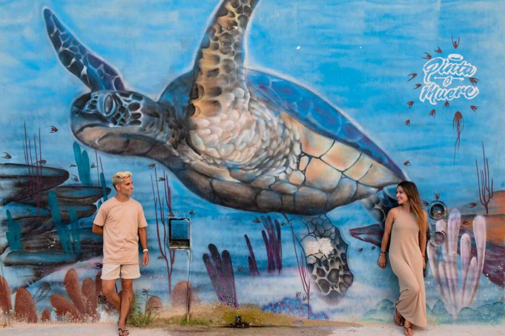 Cuantos murales existe en Holbox