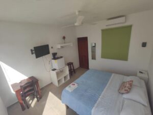 Squalo's Place Holbox